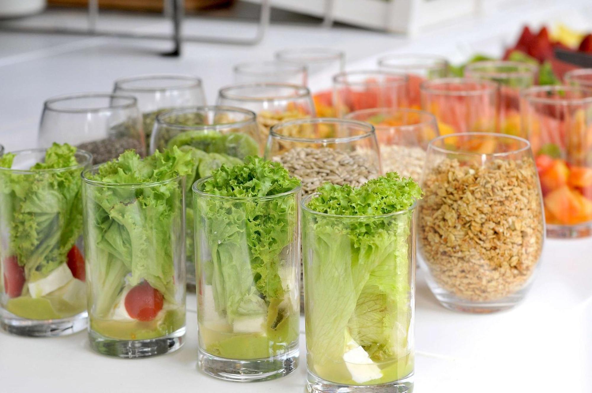 โรงแรม เอ็นเอช คอลเลคชัน พลาซา ซานเทียโก ซานติอาโก ภายนอก รูปภาพ A salad buffet